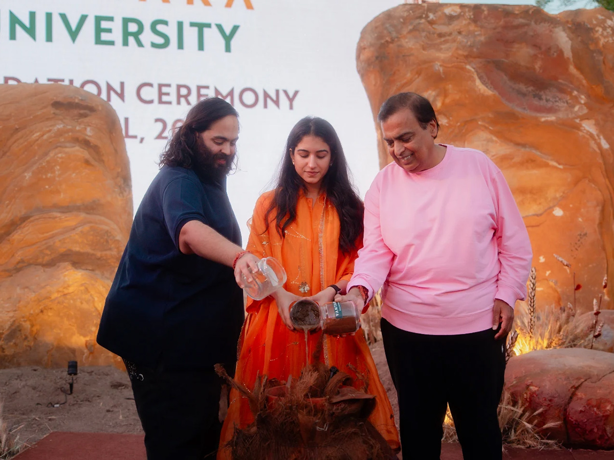 Mukesh Ambani son Anant Ambani birthday celebrations viral photos9