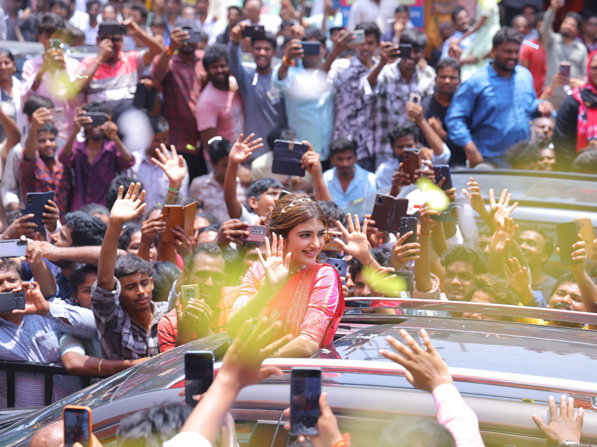 Tollywood Actress Sreeleela In Tirupati1