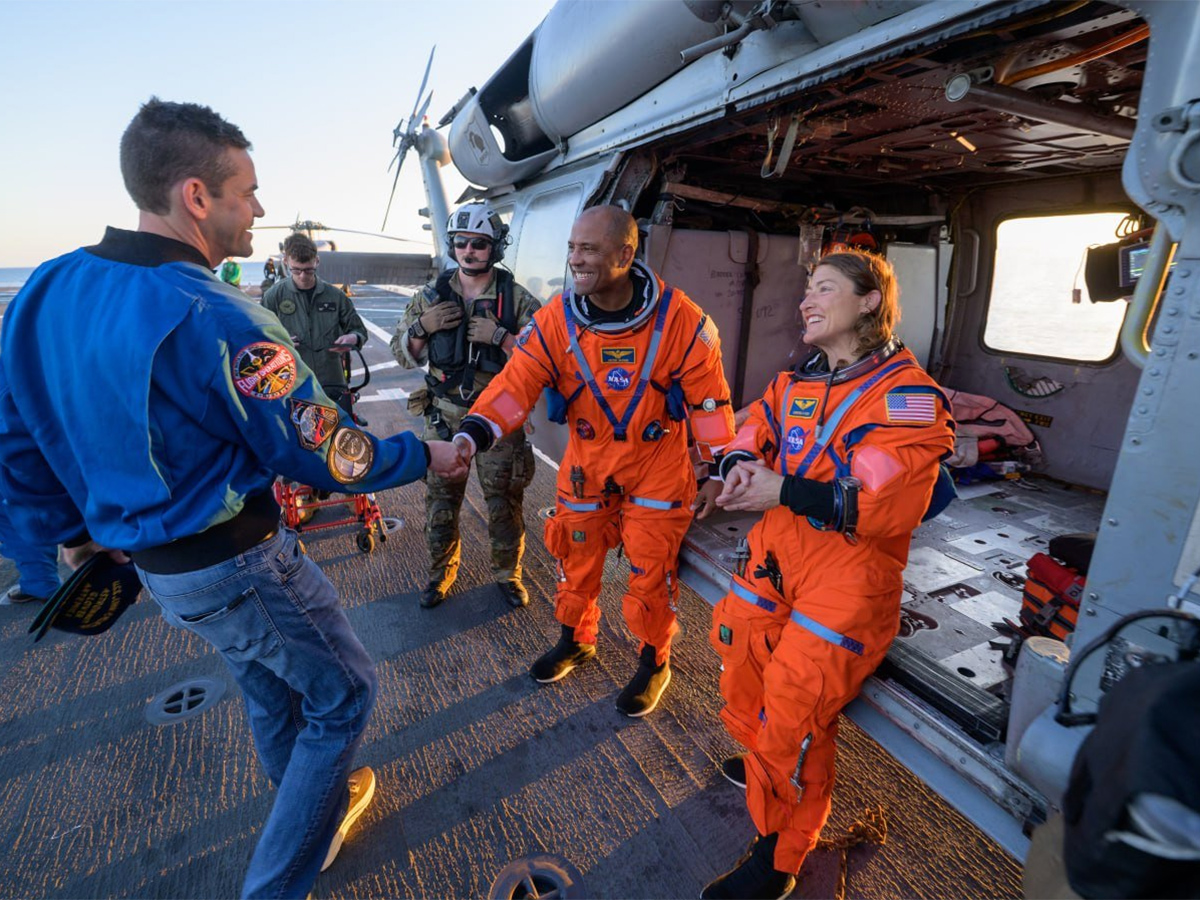 Artemis II astronauts splash down after NASA moon mission photos12