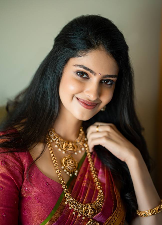 Indian Actress And Model Manasa Varanasi HD Photos2