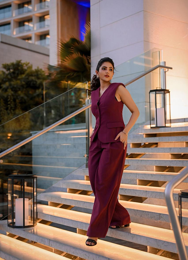 Indian Actress Athulya Ravi HD Photos11