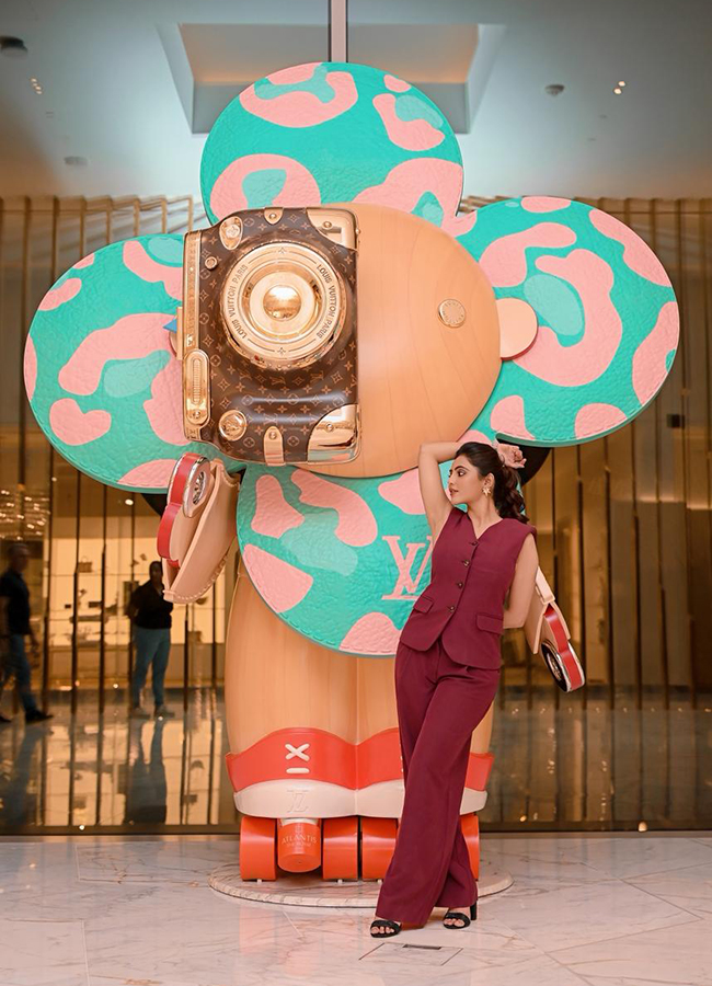 Indian Actress Athulya Ravi HD Photos8