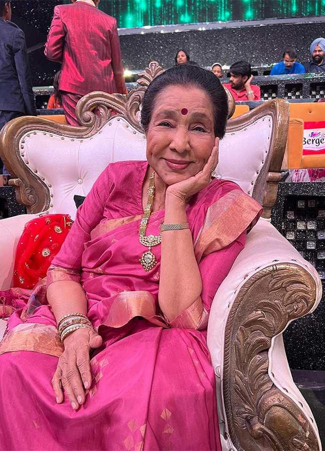 Singer Asha Bhosle Rare And Unseen Photos7