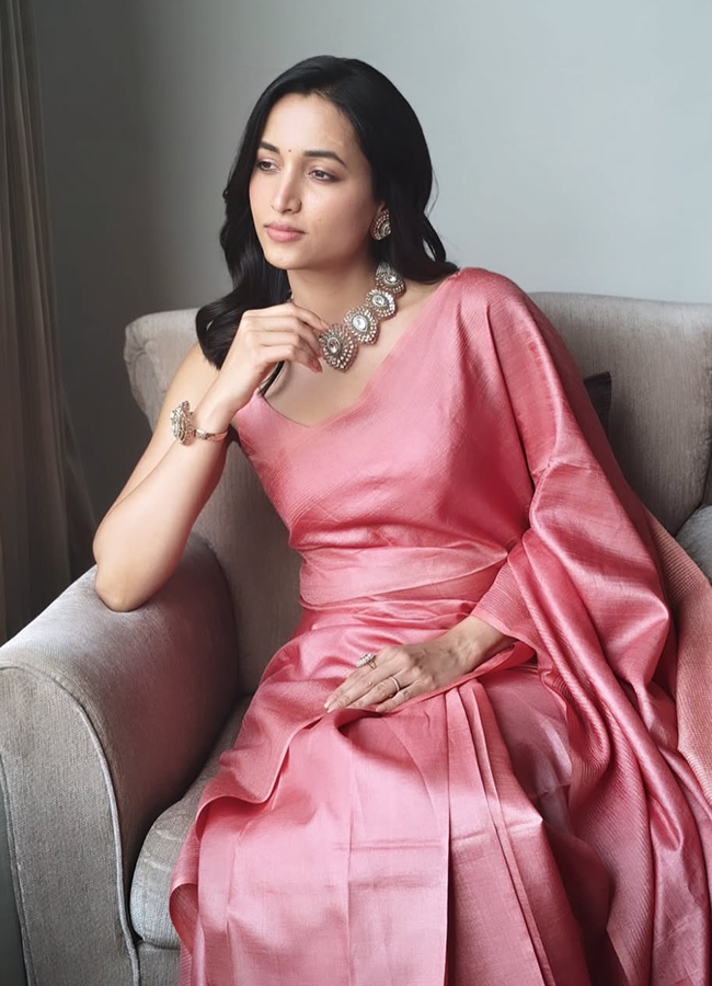 Actress Srinidhi Shetty Latest Photos10