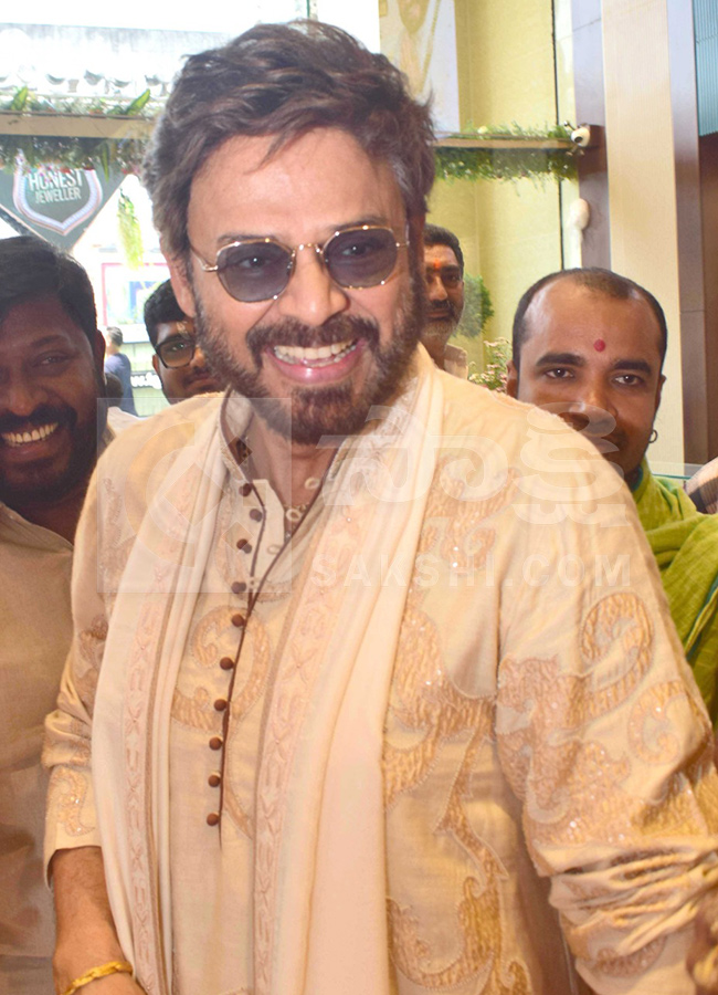 Daggubati Venkatesh in Kukatpally11