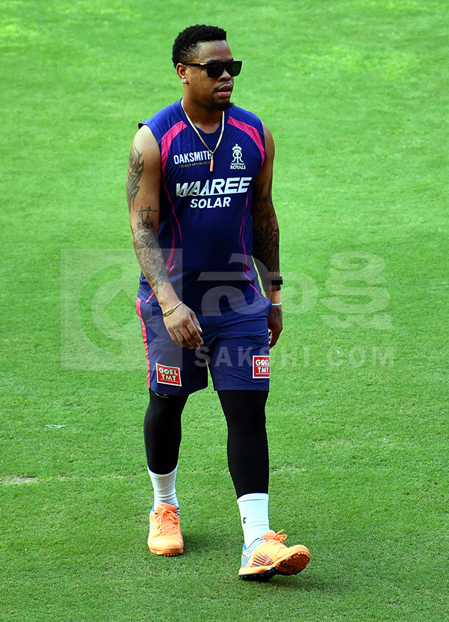 IPL 2026 : SRH vs RR Match in Hyderabad13