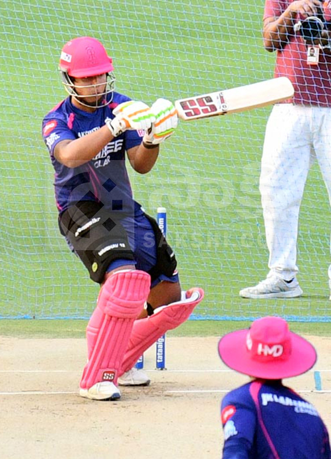 IPL 2026 : SRH vs RR Match in Hyderabad14