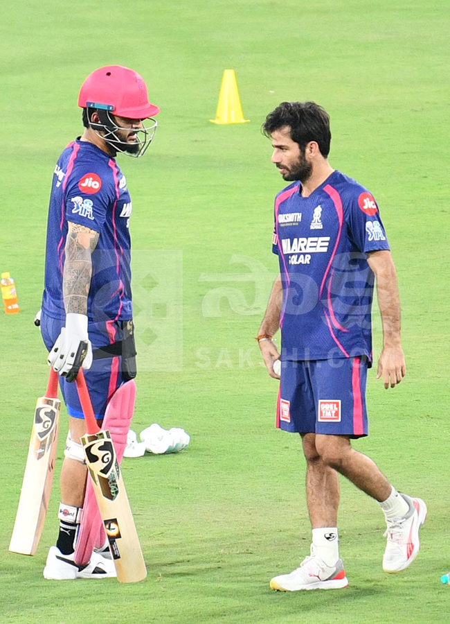 IPL 2026 : SRH vs RR Match in Hyderabad16