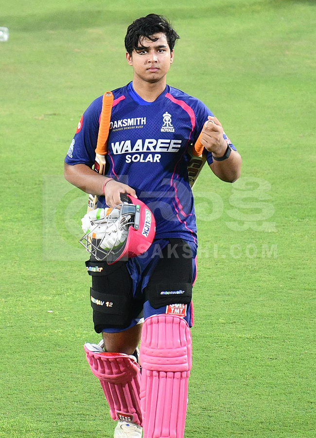 IPL 2026 : SRH vs RR Match in Hyderabad19