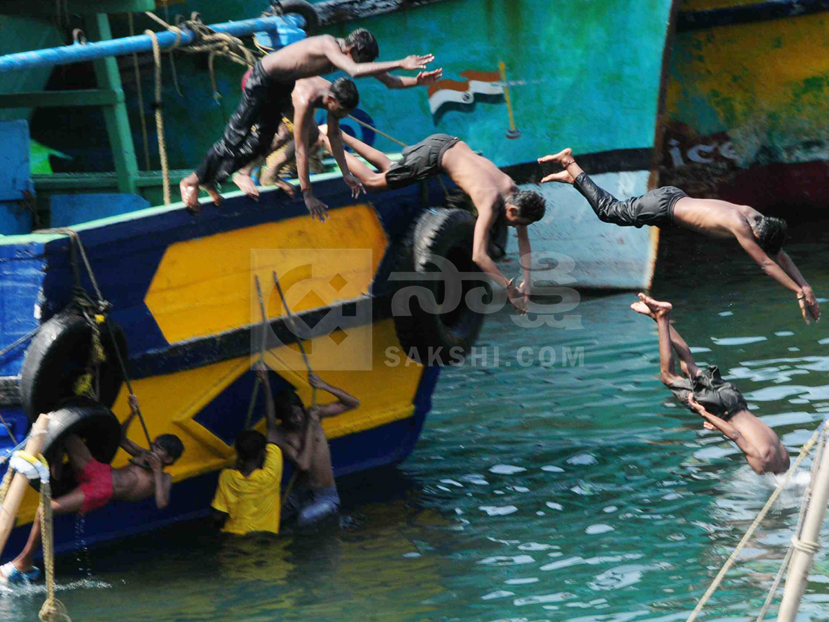Summer Season Visakhapatnam Rushikonda Beach Photos8