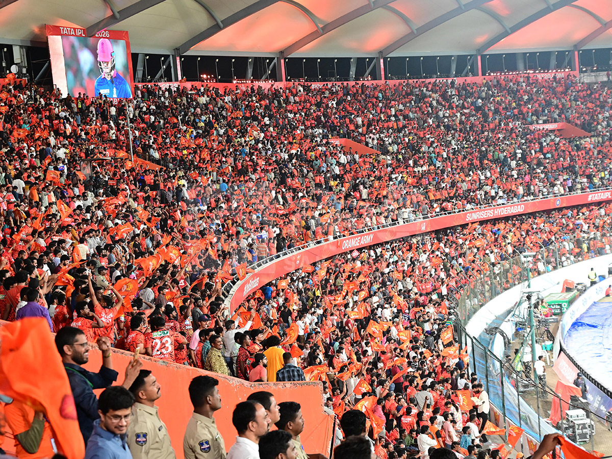 Sunrisers Hyderabad and Rajasthan Royals in Hyderabad HD Photos12