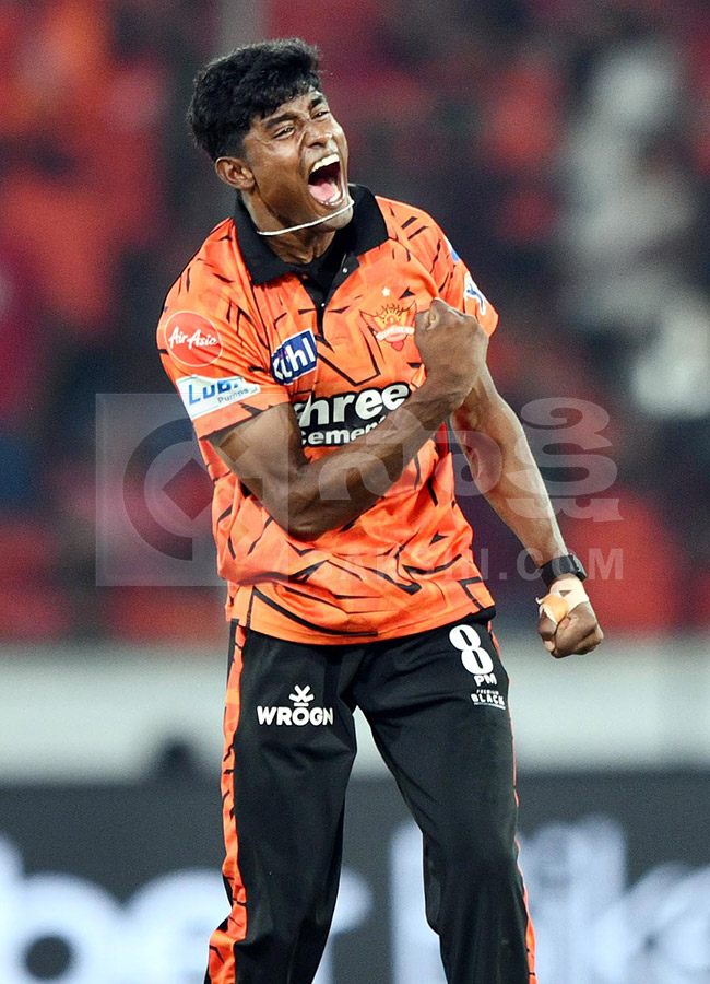 Sunrisers Hyderabad and Rajasthan Royals in Hyderabad HD Photos18