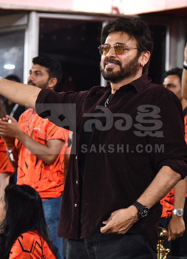 Sunrisers Hyderabad and Rajasthan Royals in Hyderabad HD Photos22