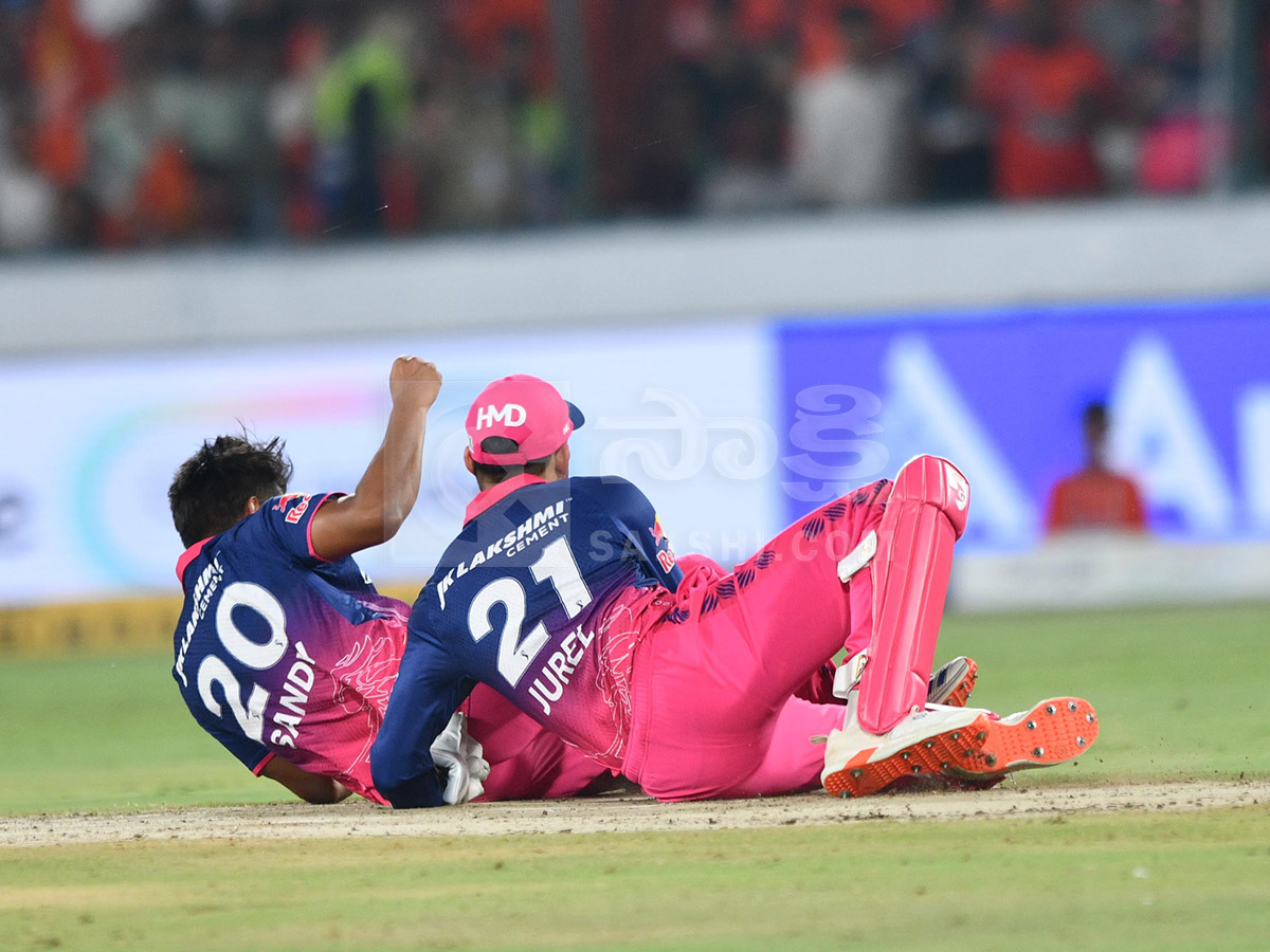 Sunrisers Hyderabad and Rajasthan Royals in Hyderabad HD Photos27