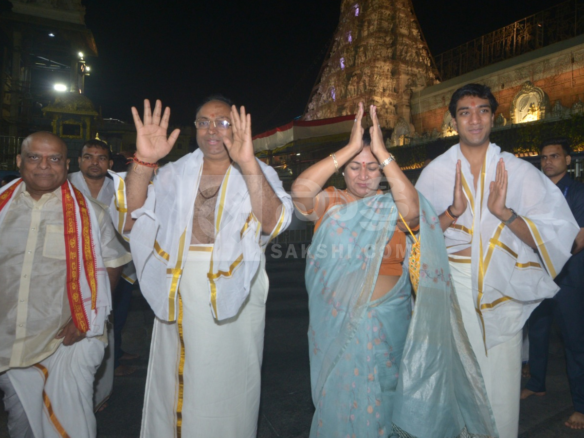 Celebrities Visited Tirumala Temple Photos13