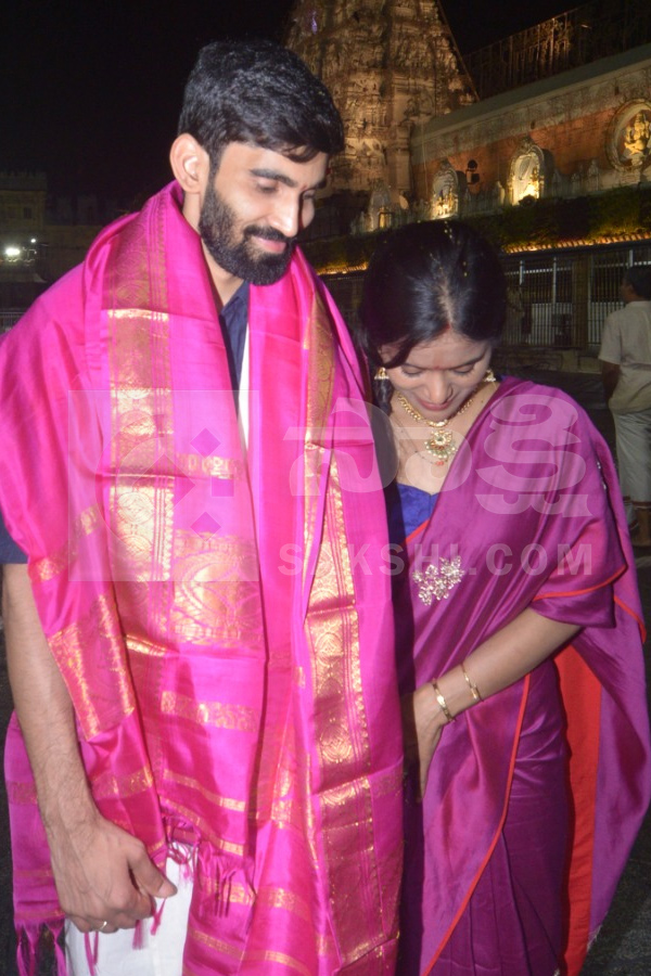 Celebrities Visited Tirumala Temple Photos5