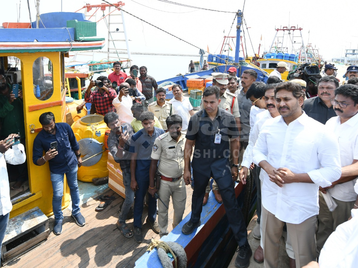YS Jagan Juvvaladinne Tour Photos11