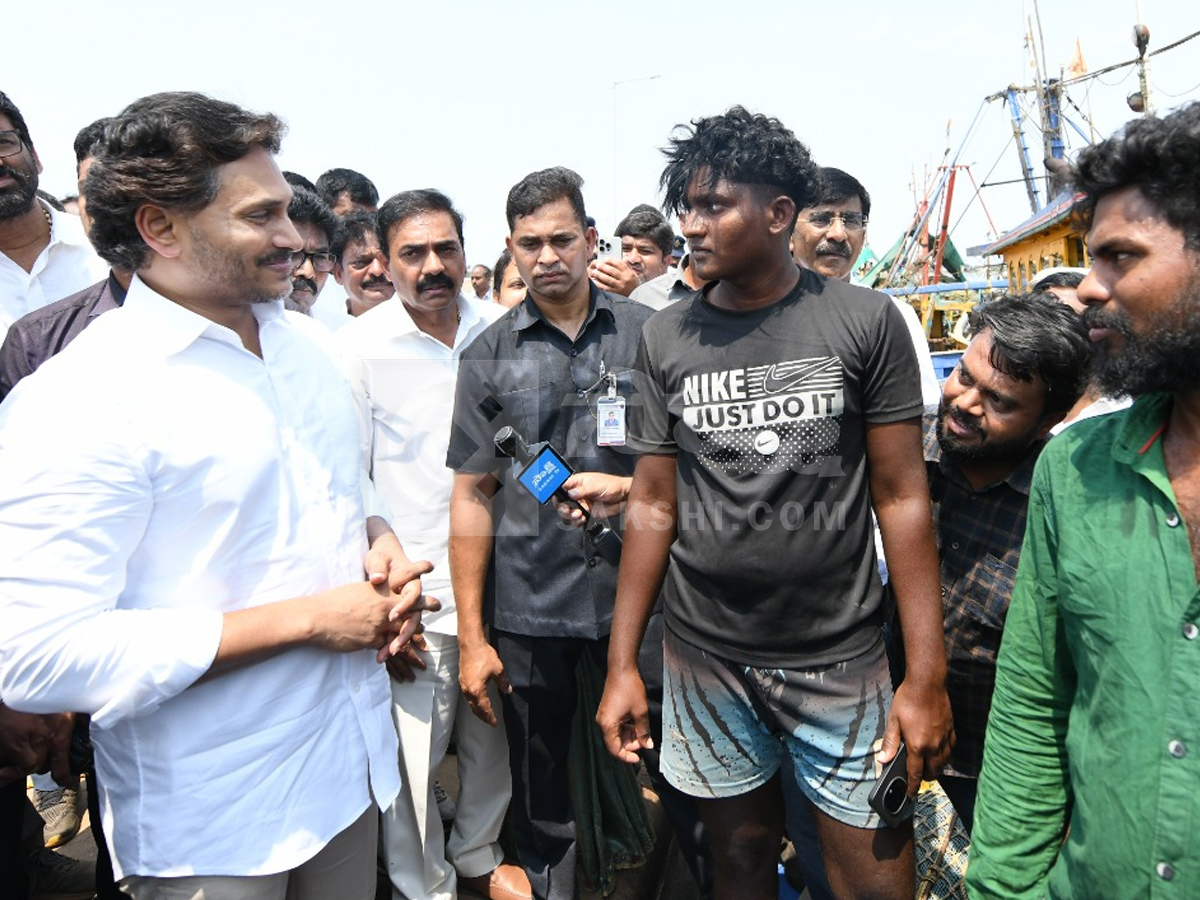 YS Jagan Juvvaladinne Tour Photos16