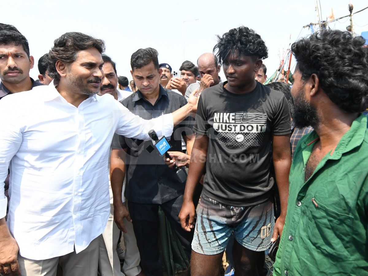 YS Jagan Juvvaladinne Tour Photos17