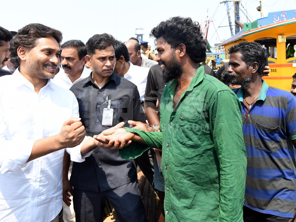 YS Jagan Juvvaladinne Tour Photos19