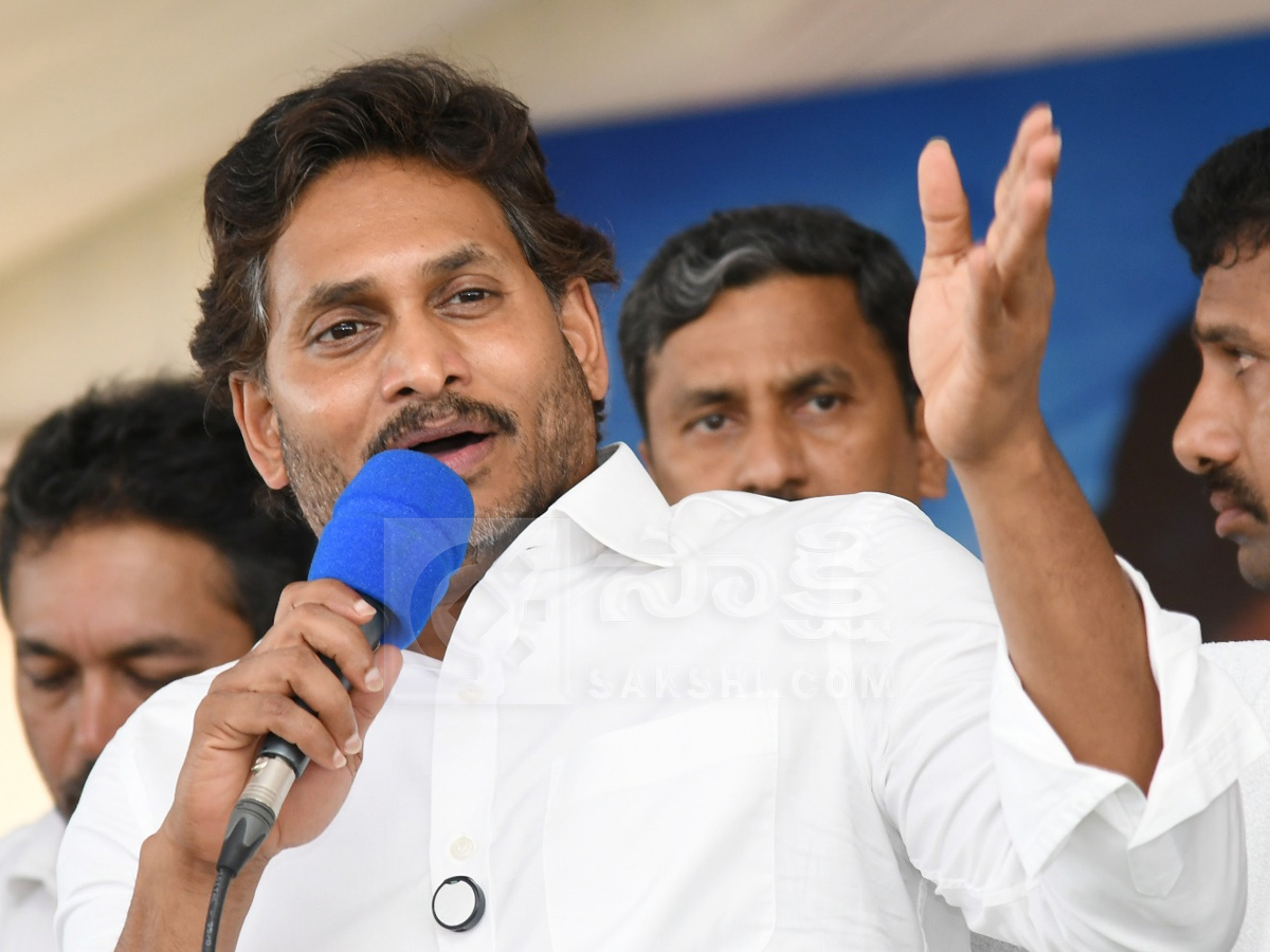 YS Jagan Juvvaladinne Tour Photos27