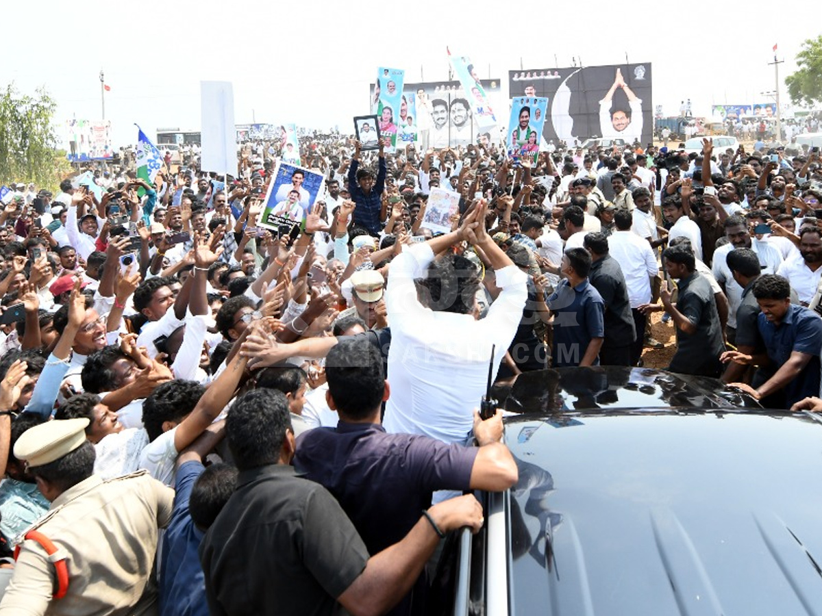 YS Jagan Juvvaladinne Tour Photos5