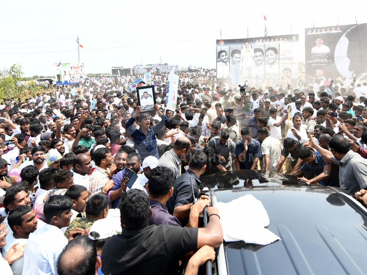 YS Jagan Juvvaladinne Tour Photos6