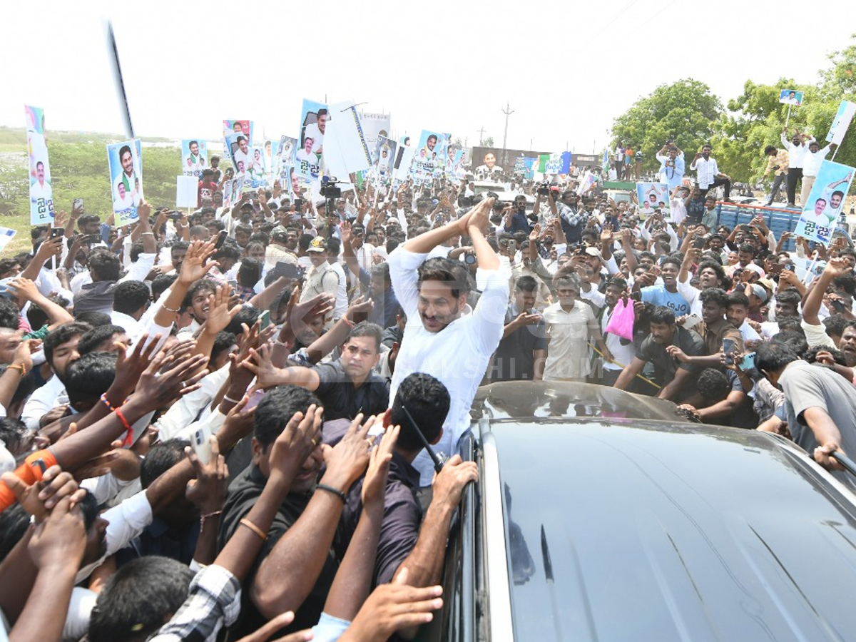 YS Jagan Juvvaladinne Tour Photos7