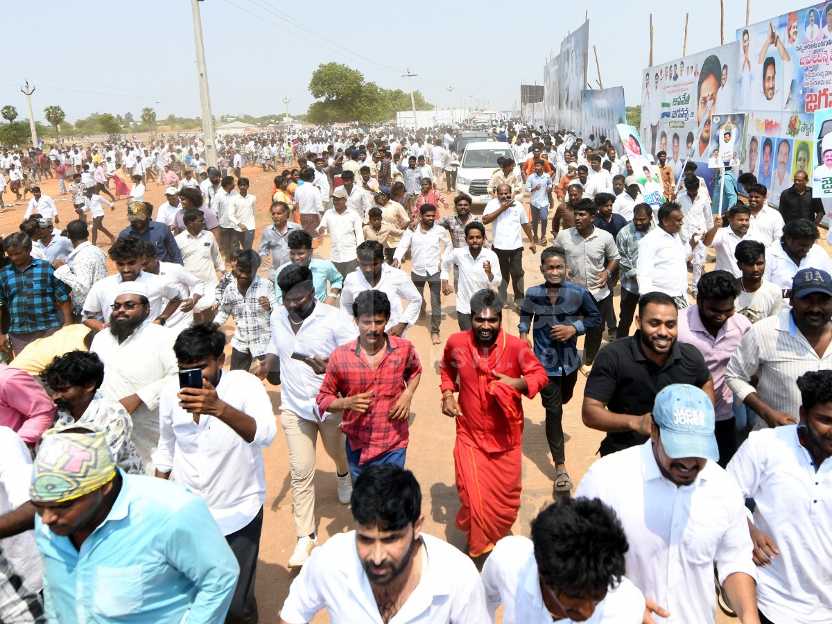 YS Jagan Juvvaladinne Tour Photos8