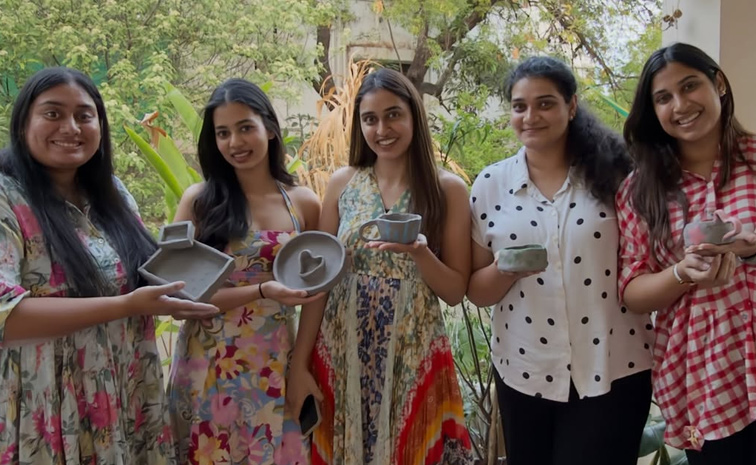 Actor Prabhas Aunty Shyamala Devi Birthday Celebrations Photos2