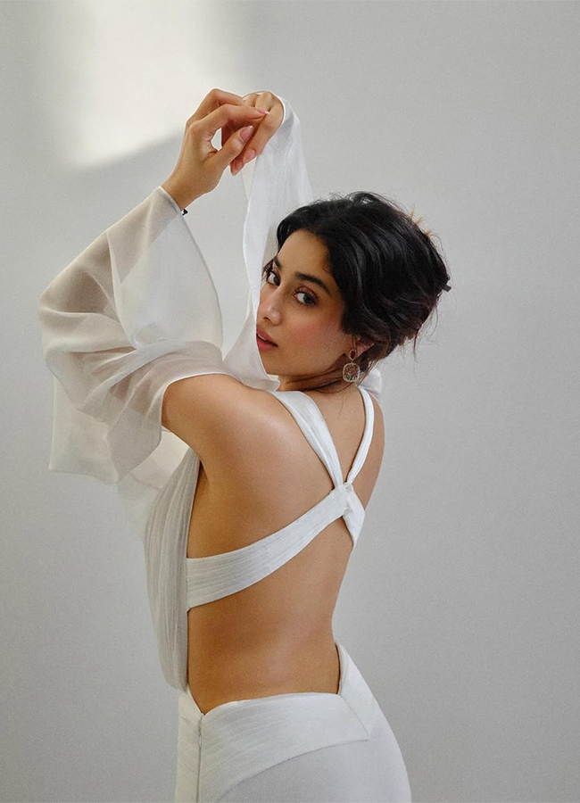 Peddi Postponed : Indian Actress Janhvi Kapoor Latest Photos11