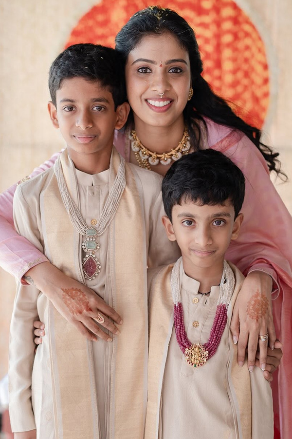 Actor Raja Ravindra Enjoying With Family Photos4