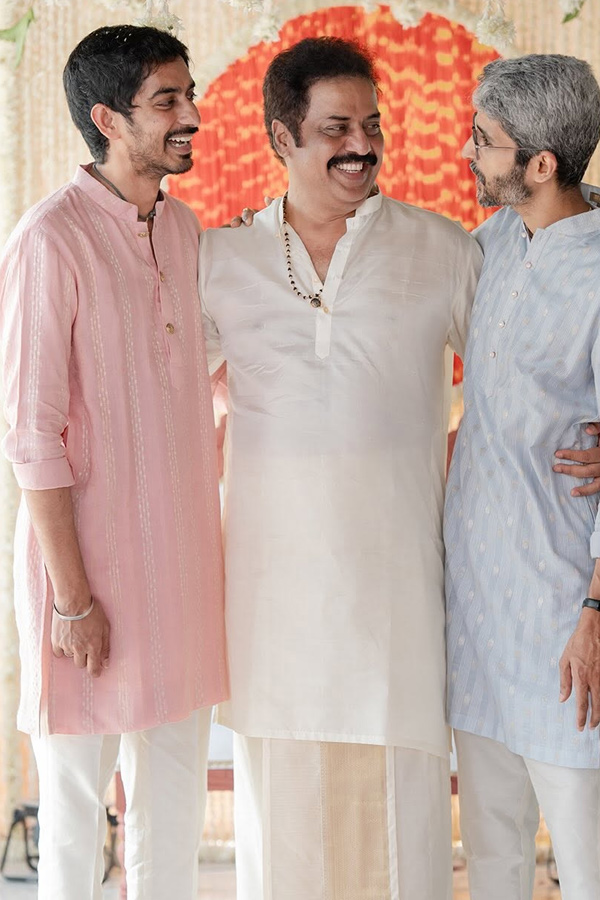 Actor Raja Ravindra Enjoying With Family Photos8