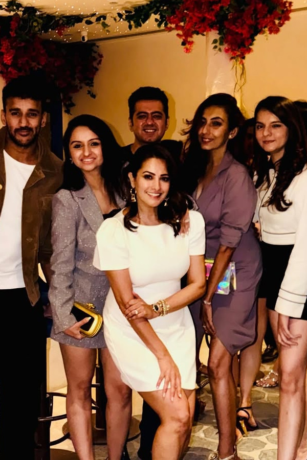 Anitha Hassanandani grand Birthday celebration Photos16