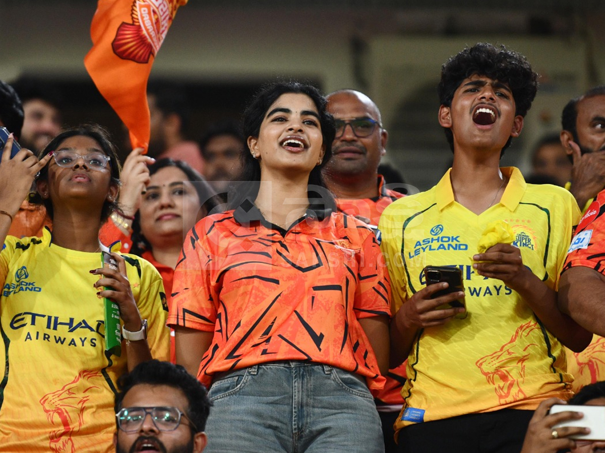 Celebrities And Fans In IPL Match At Hyderabad Uppal Cricket Stadium Photos24