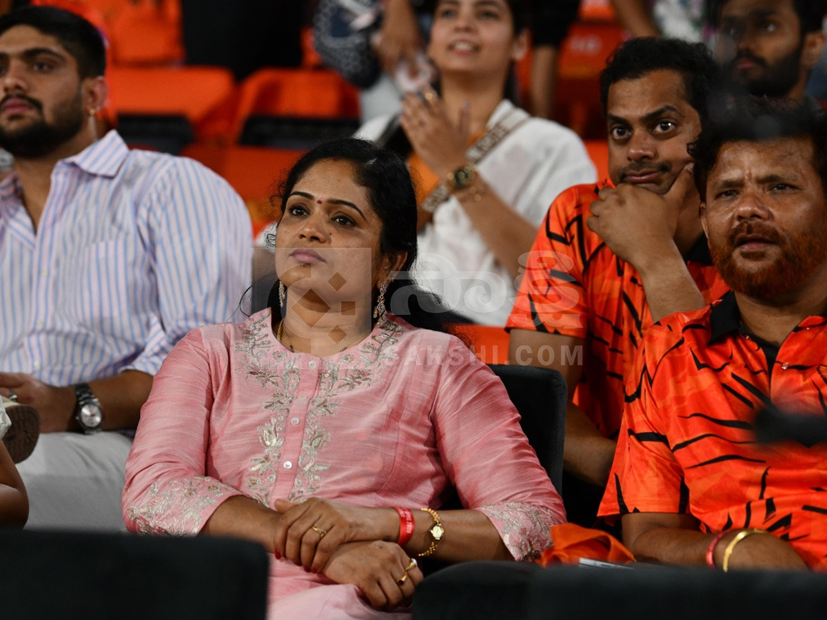 Celebrities And Fans In IPL Match At Hyderabad Uppal Cricket Stadium Photos8