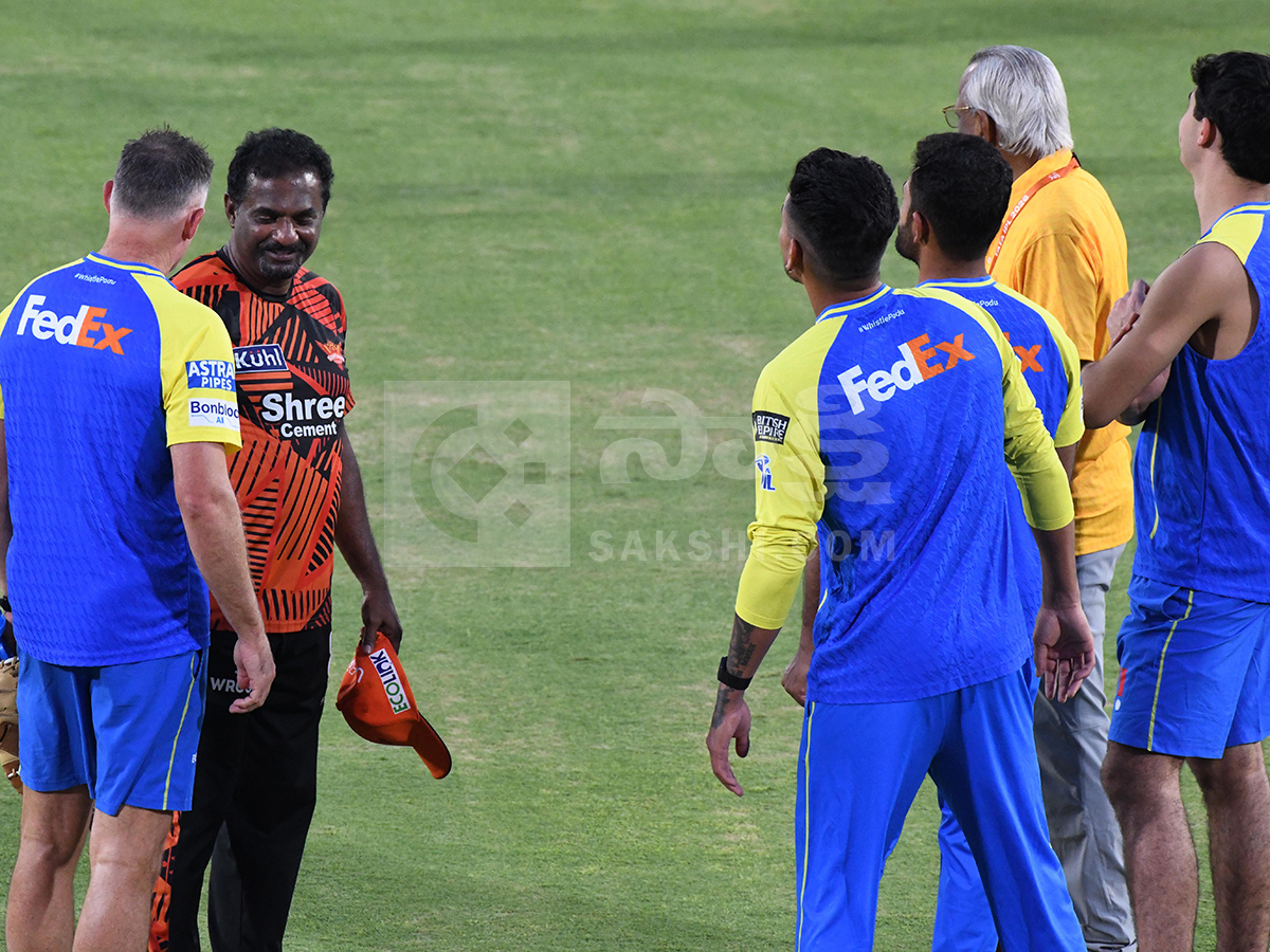 IPL 2026 : SRH vs CSK Match in Hyderabad 13