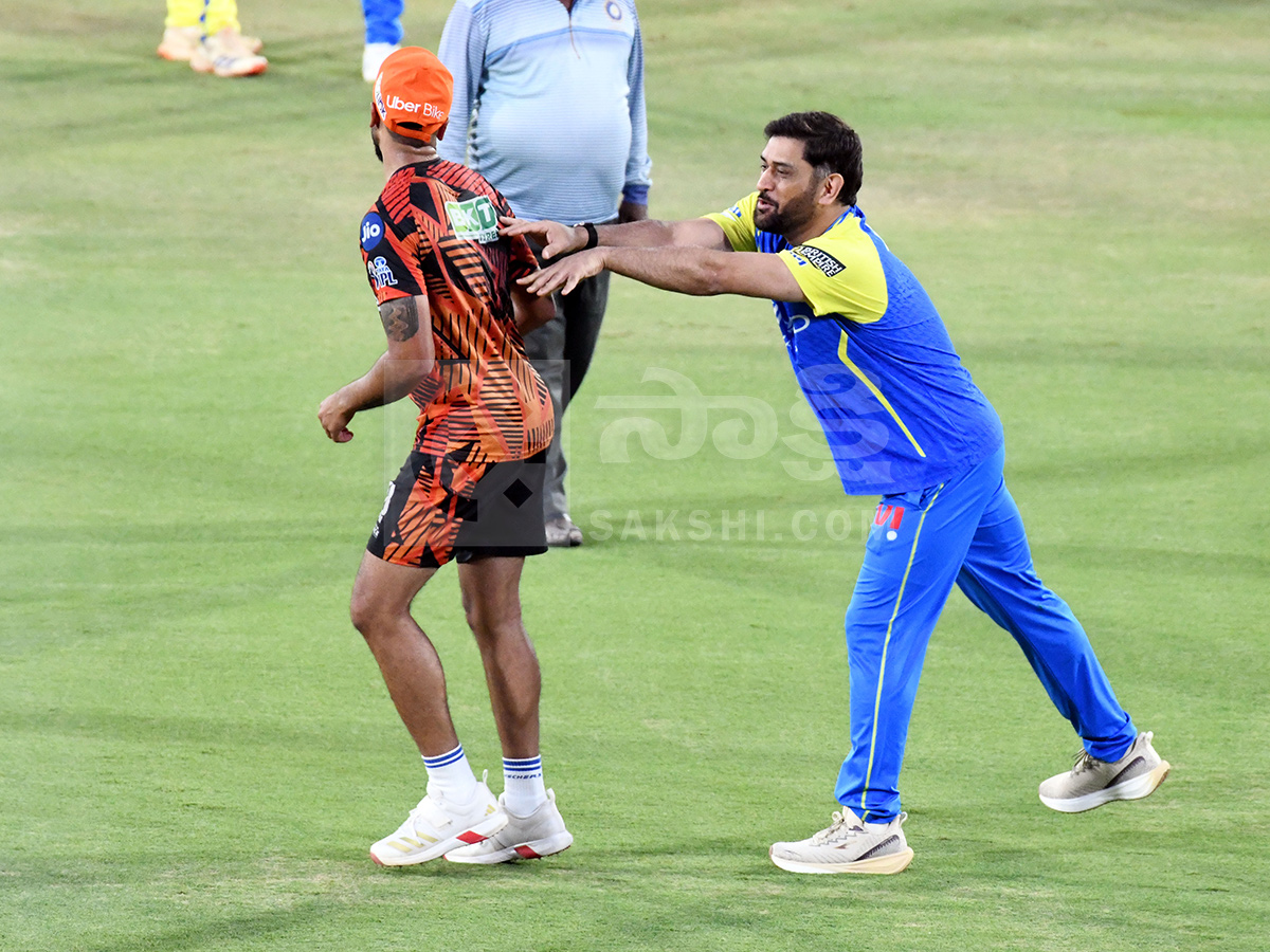 IPL 2026 : SRH vs CSK Match in Hyderabad 2