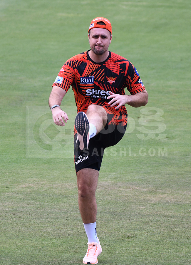 IPL 2026 : SRH vs CSK Match in Hyderabad 21