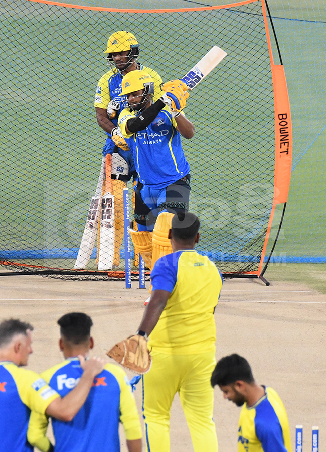 IPL 2026 : SRH vs CSK Match in Hyderabad 25