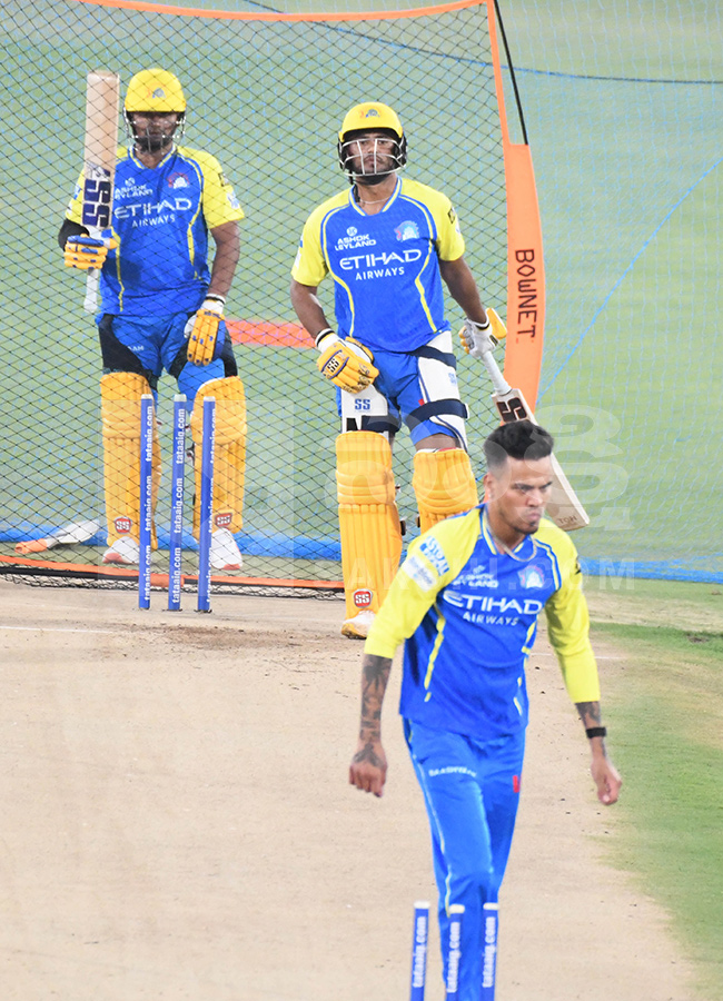 IPL 2026 : SRH vs CSK Match in Hyderabad 30