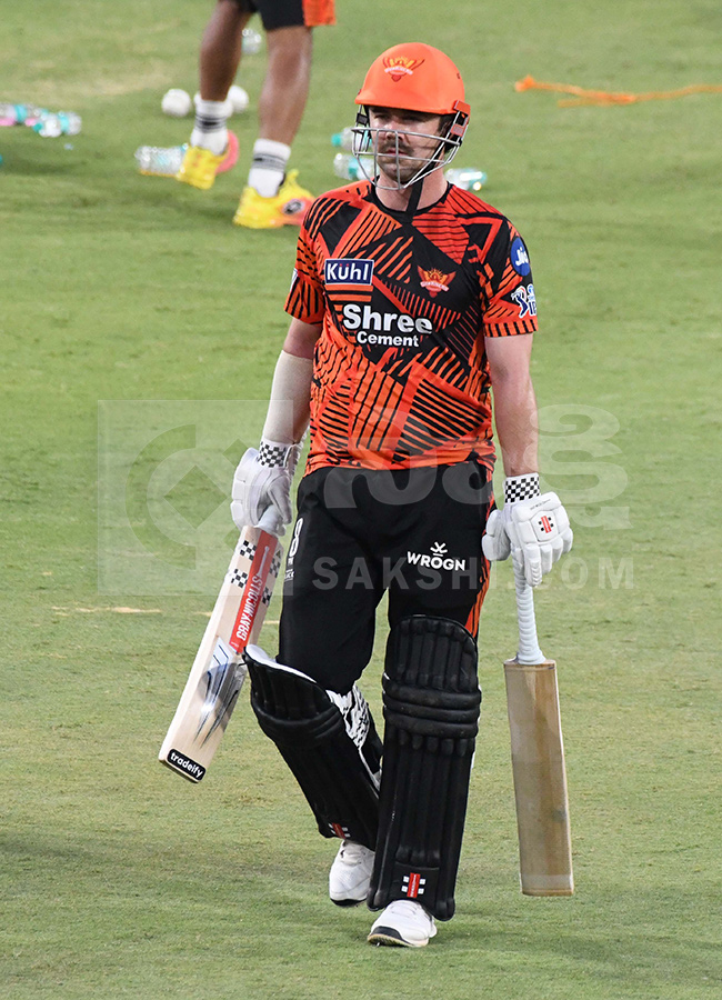 IPL 2026 : SRH vs CSK Match in Hyderabad 33