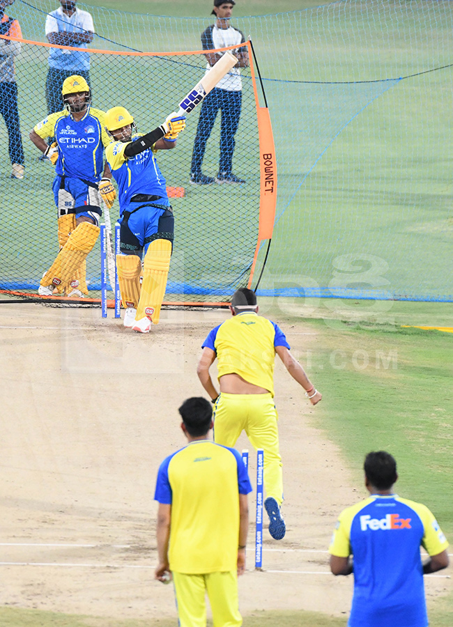 IPL 2026 : SRH vs CSK Match in Hyderabad 34