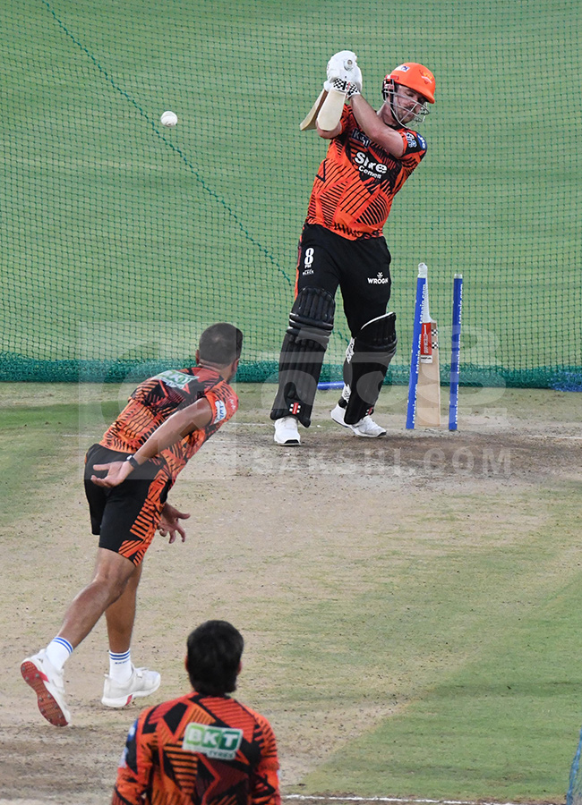 IPL 2026 : SRH vs CSK Match in Hyderabad 35