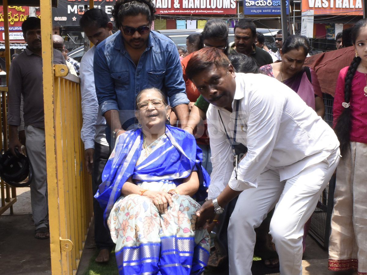 Best Photos of The Week in AP and Telangana Photo Gallery40
