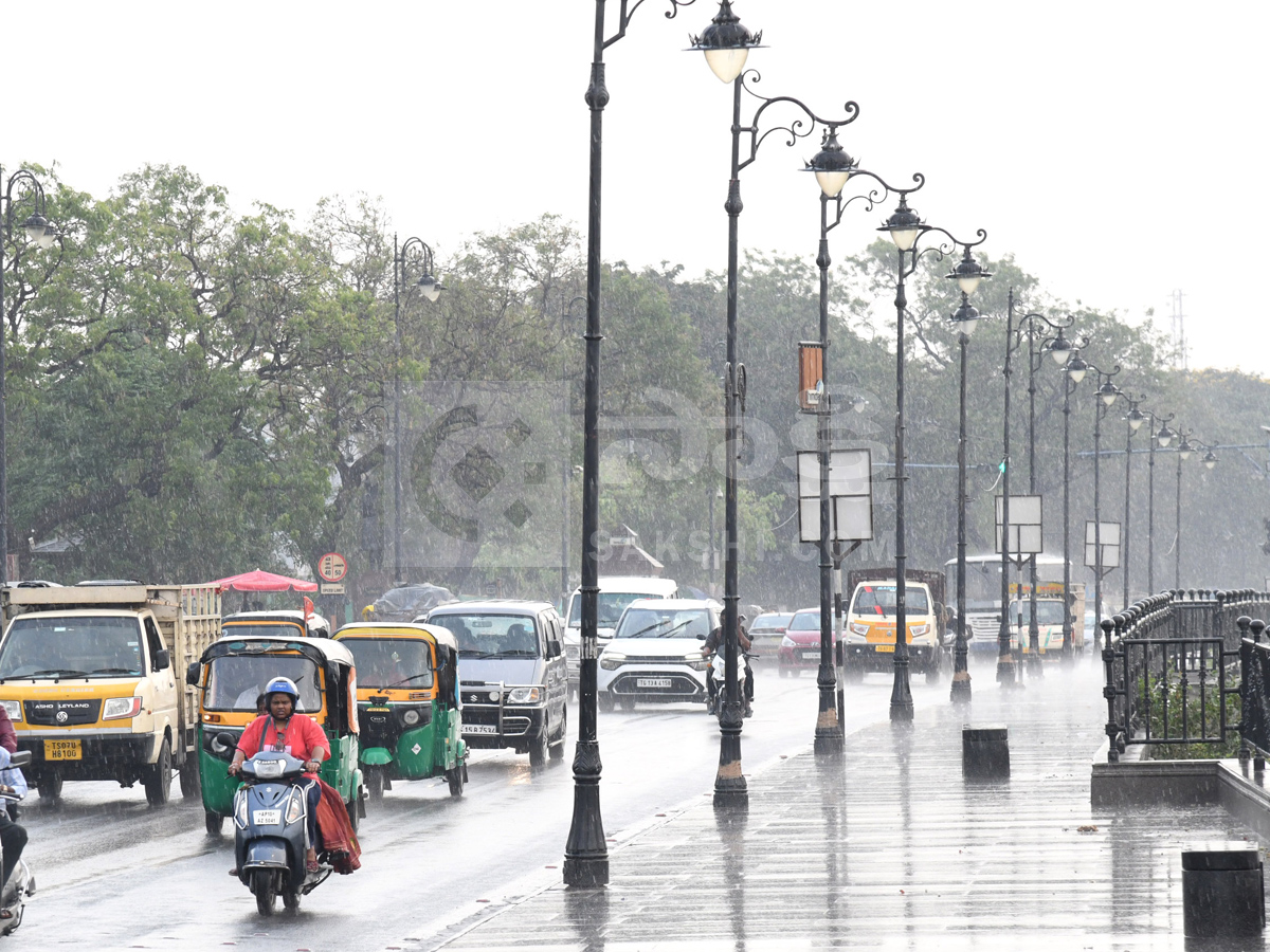 Rain Hits Several Places In Hyderabad Photos1