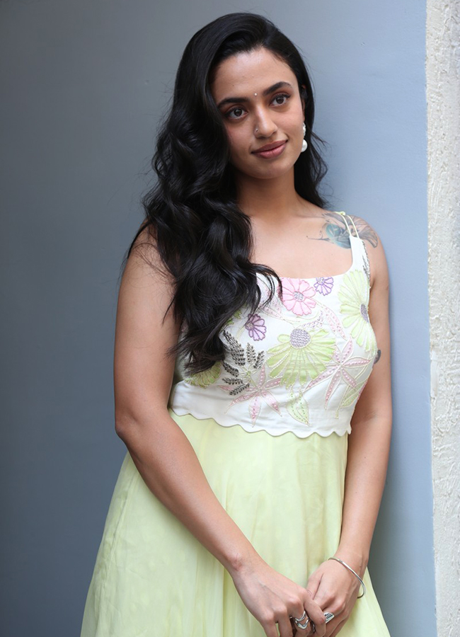 Biker Movie : Actress Malvika Nair HD Photos17