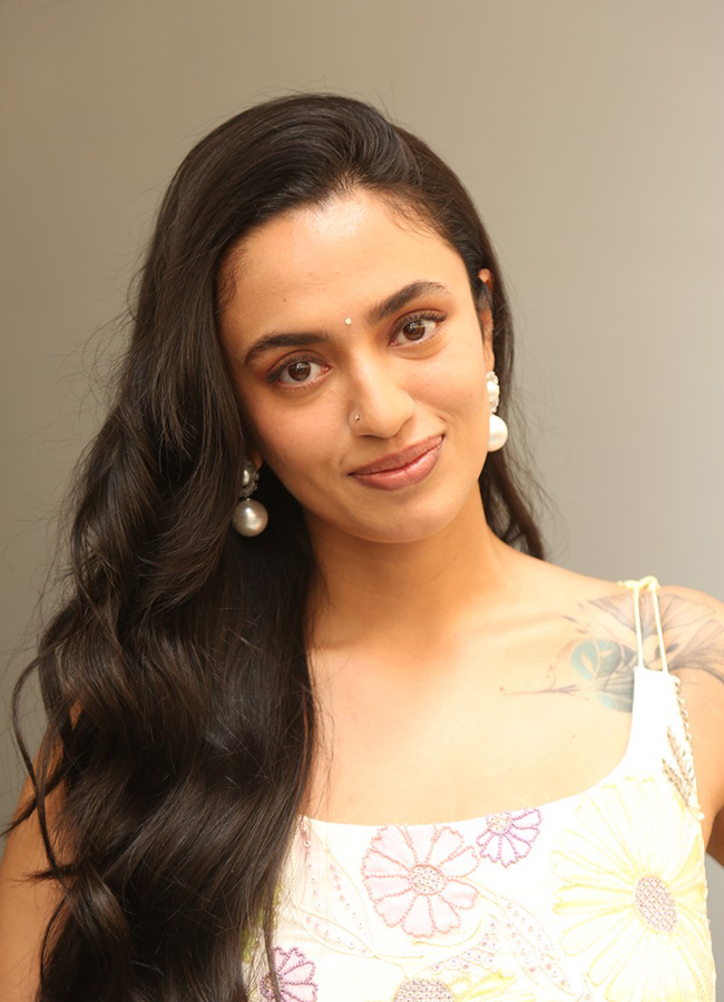 Biker Movie : Actress Malvika Nair HD Photos3