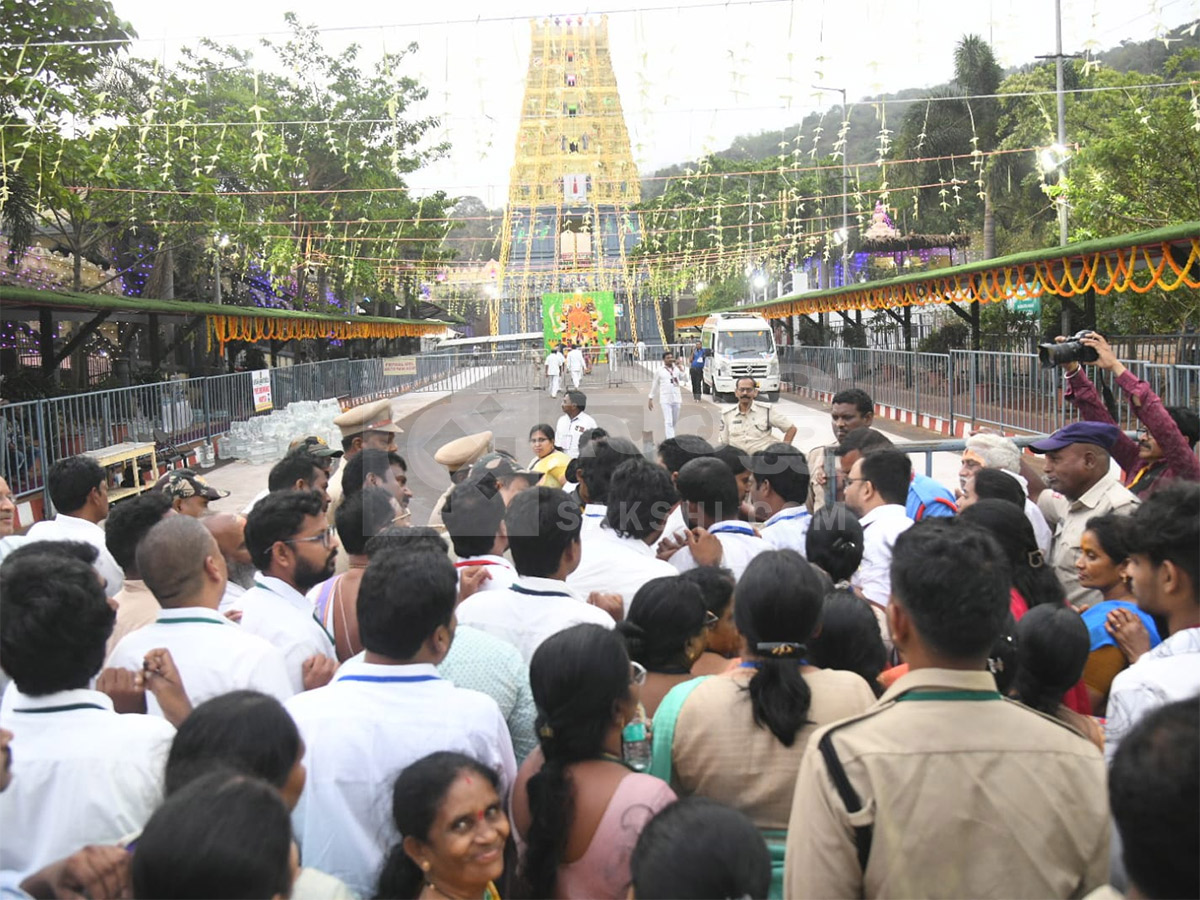 Simhachalam Varaha Lakshmi Narasimha Swamy Chandanotsavam 2026 Photos11