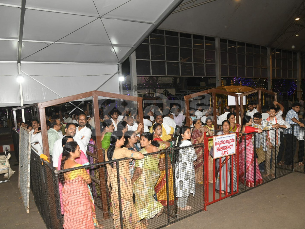 Simhachalam Varaha Lakshmi Narasimha Swamy Chandanotsavam 2026 Photos3